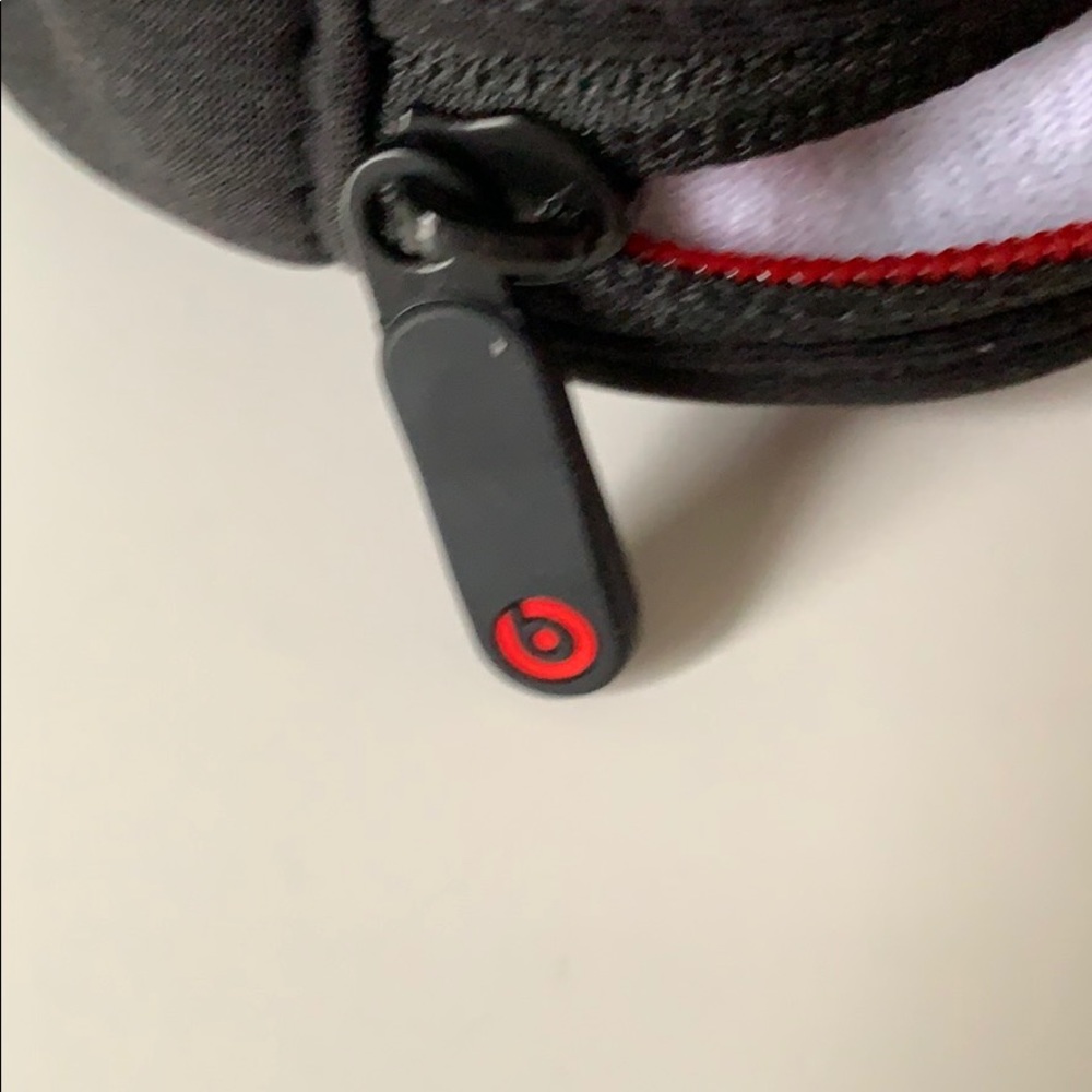 Beats By Dr. Dre Pink Solo HD Beats - Picture 6 of 8
